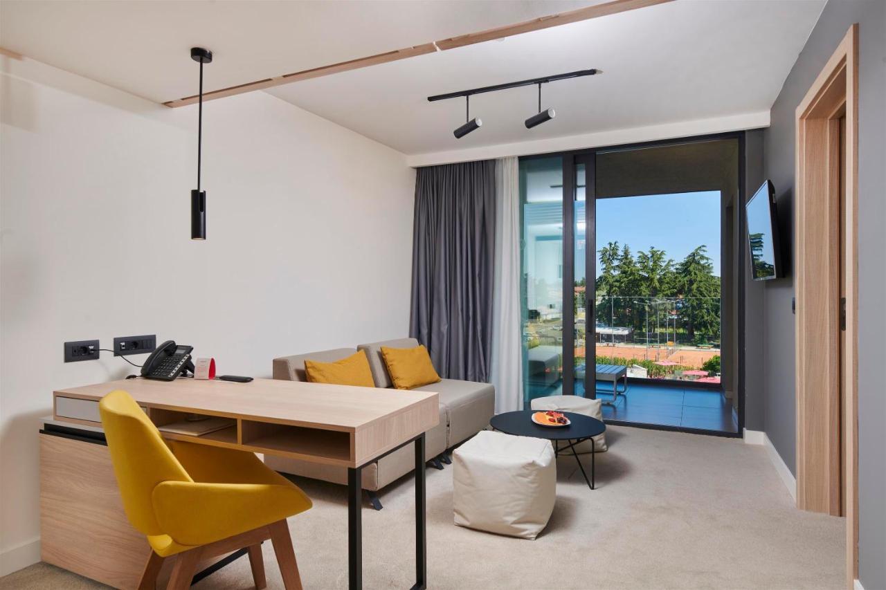 Hotel Park Plava Laguna ポレッチ エクステリア 写真