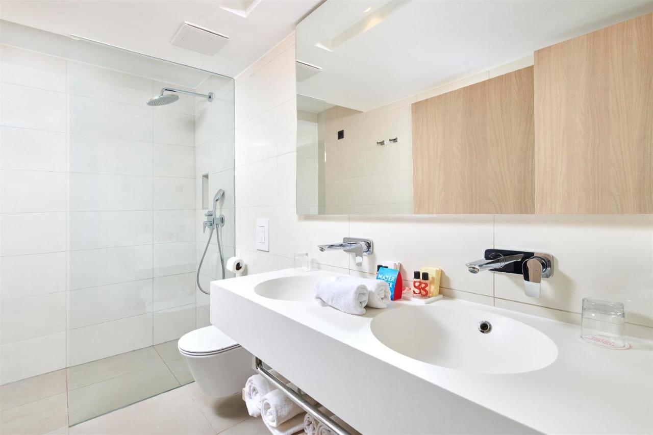 Hotel Park Plava Laguna ポレッチ エクステリア 写真