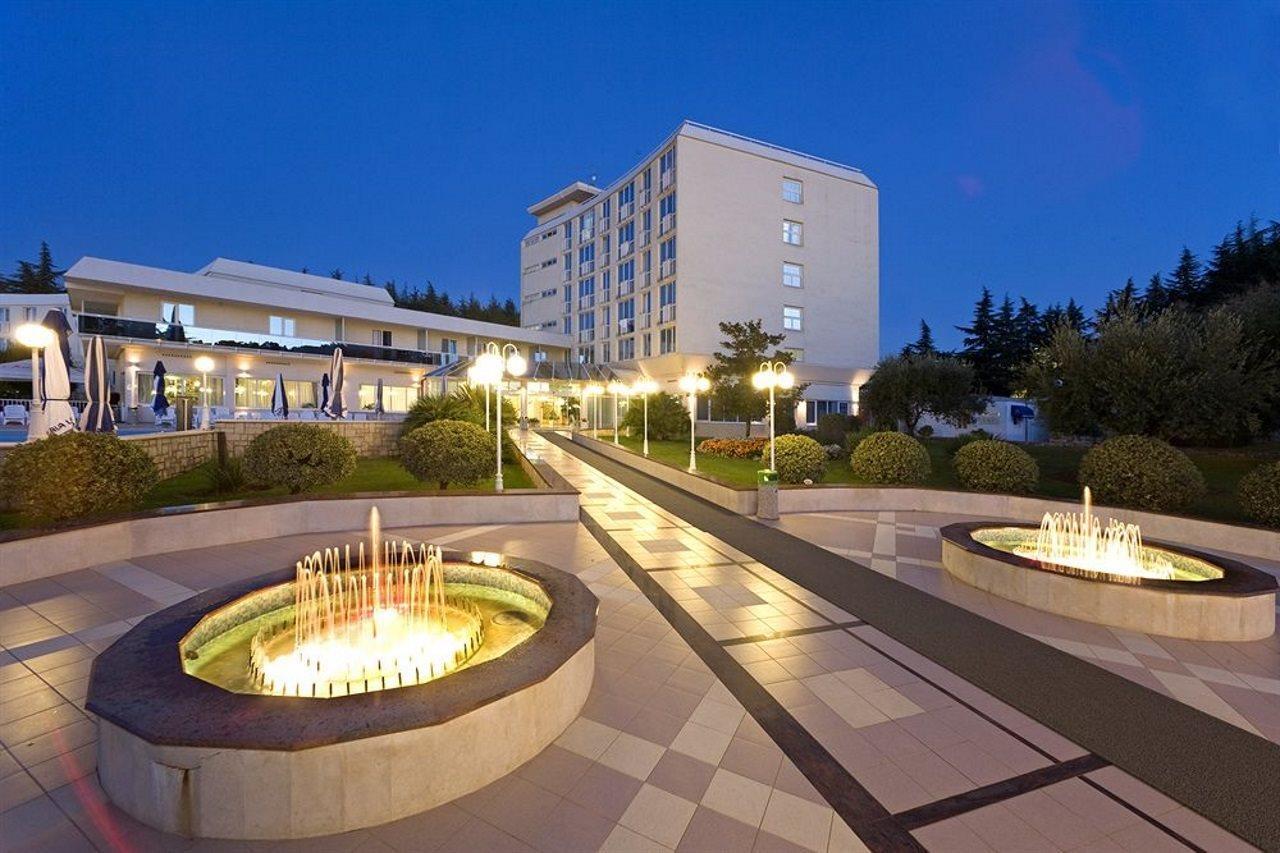 Hotel Park Plava Laguna ポレッチ エクステリア 写真