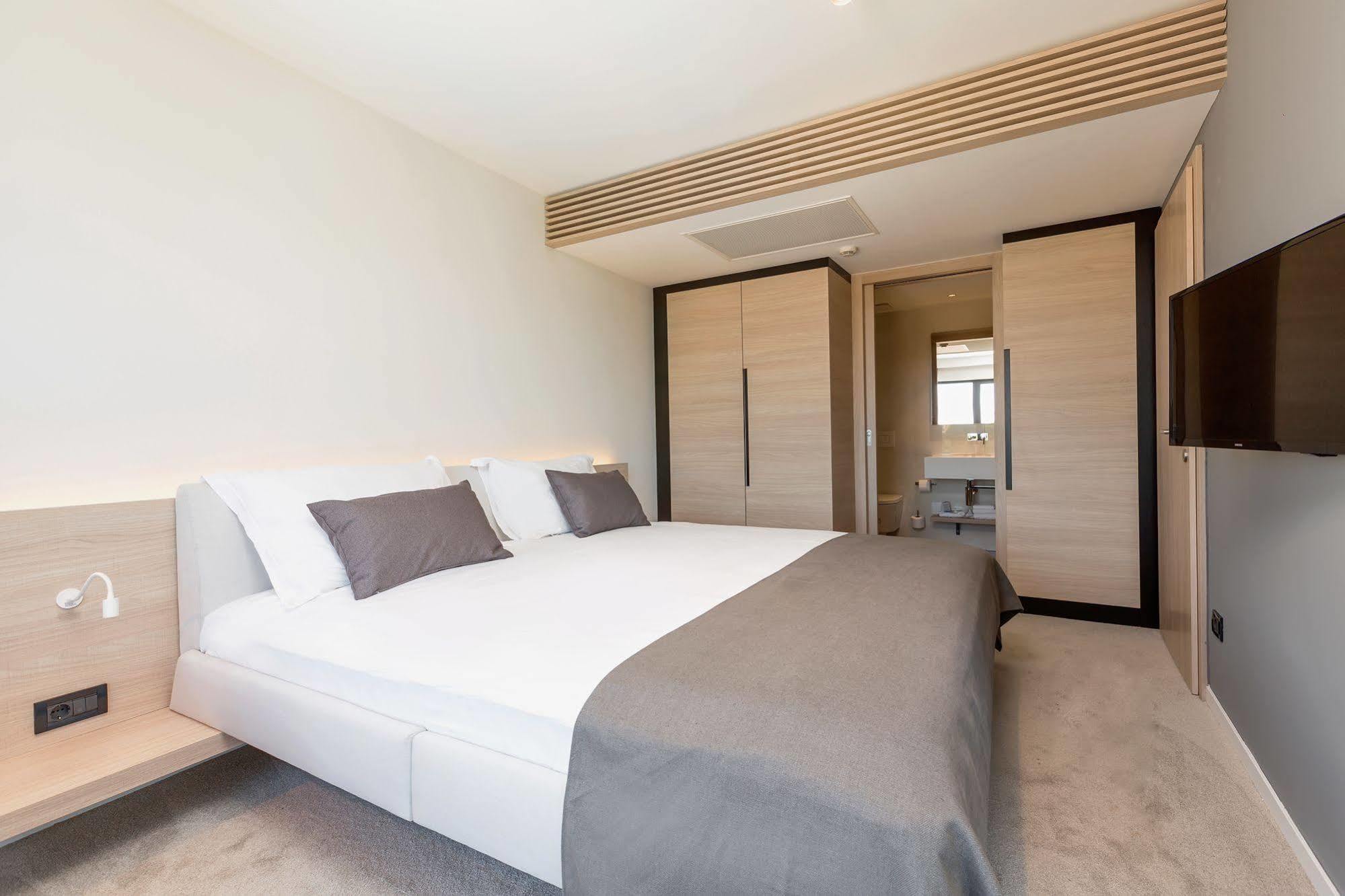 Hotel Park Plava Laguna ポレッチ エクステリア 写真